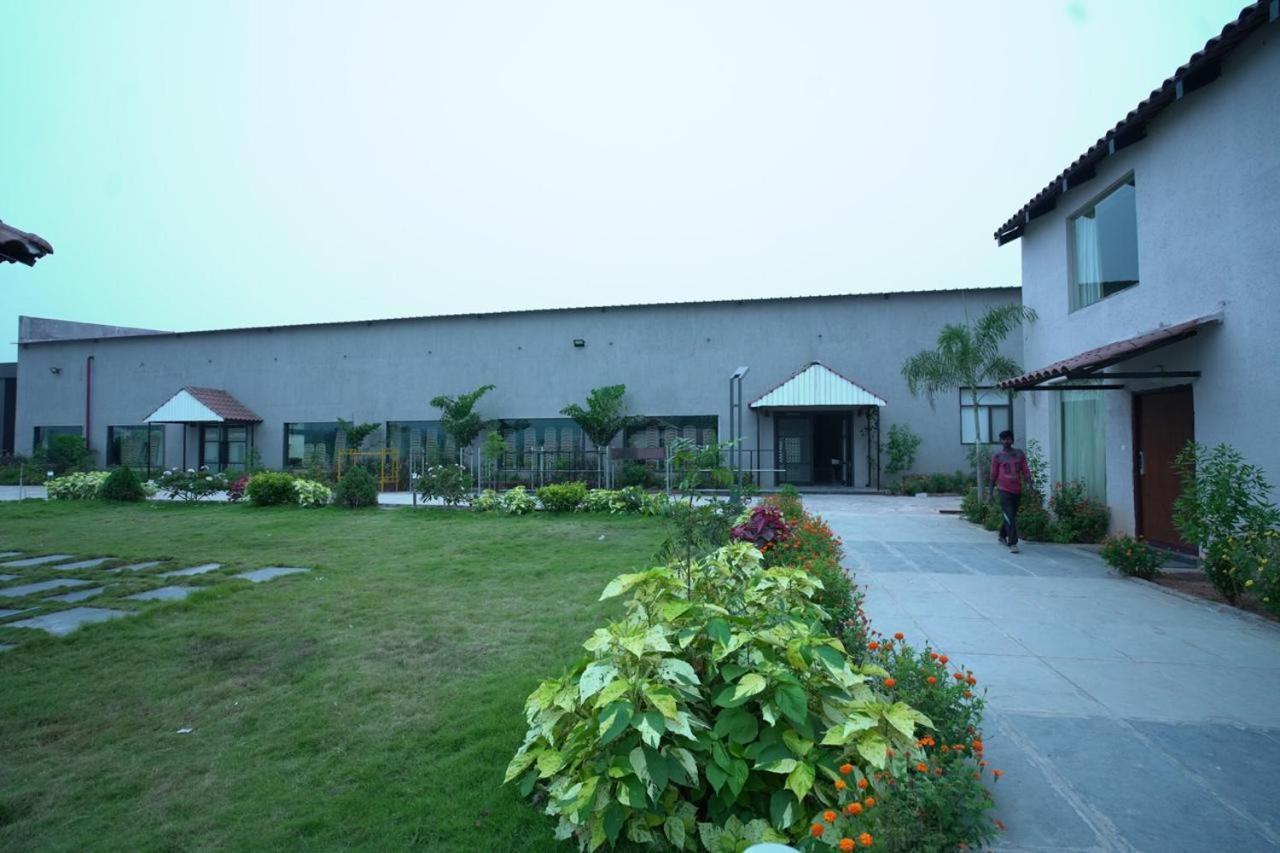 One Resorts & Convention Annavaram Exterior foto